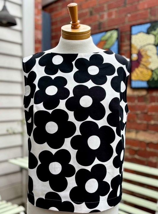 Elliott Top | Black & White Flowers