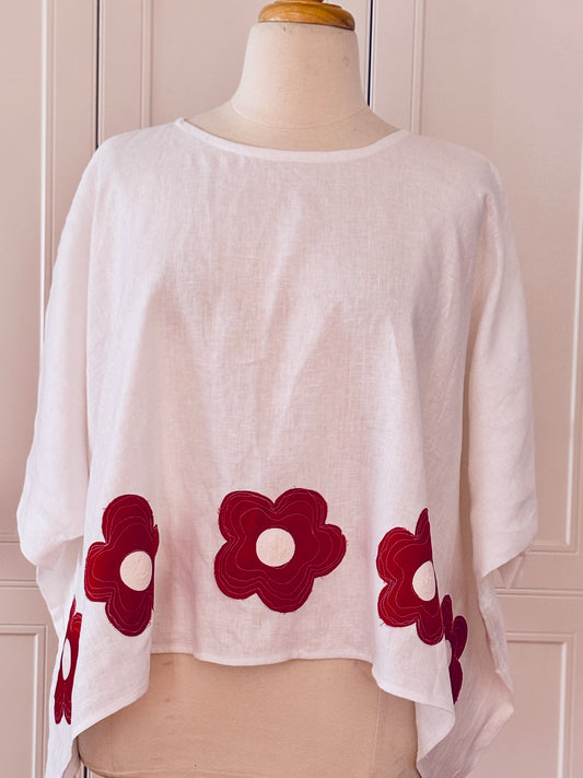Alexa | White linen with red flower