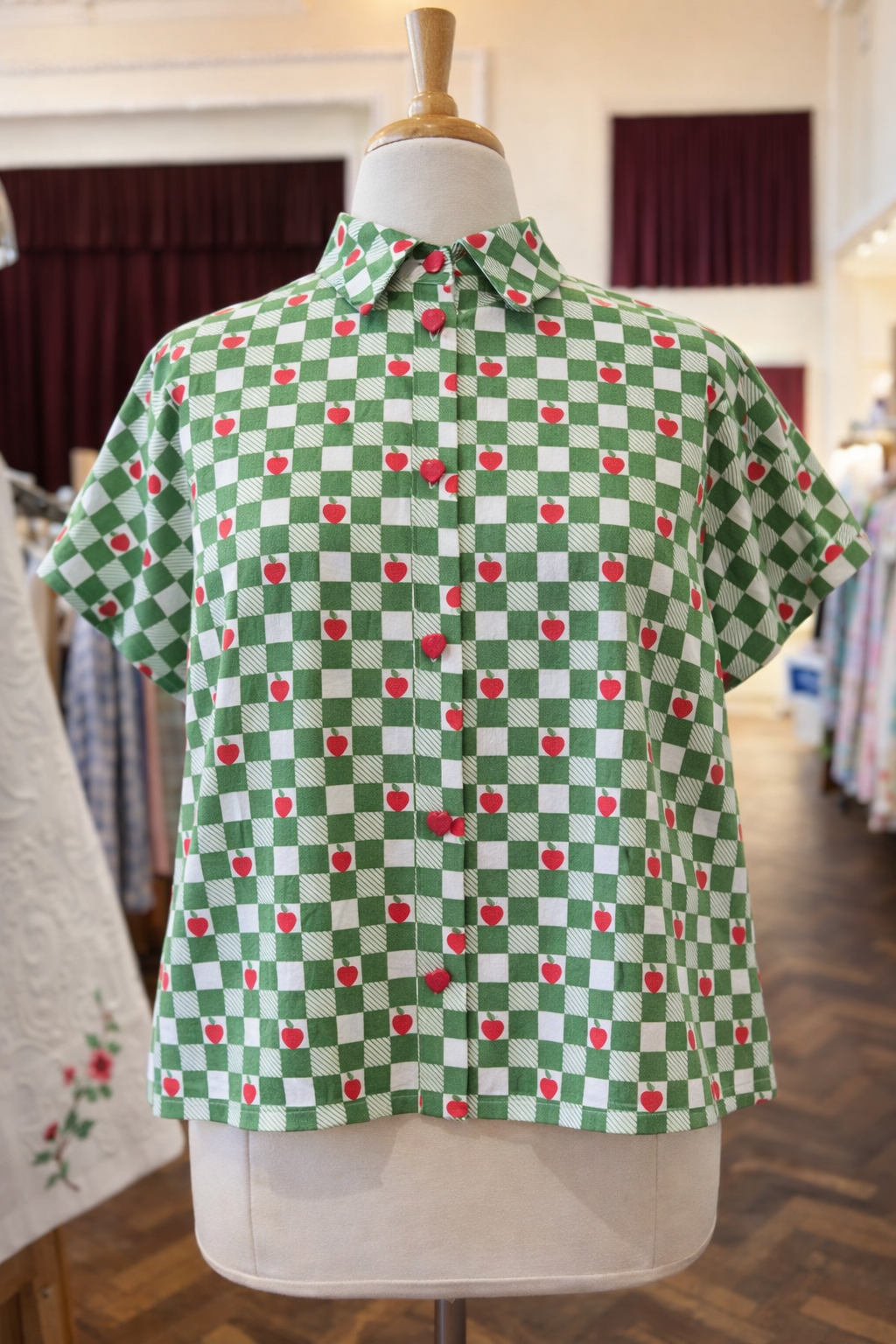 Bliss Shirt | Green + Red Apples | Cotton
